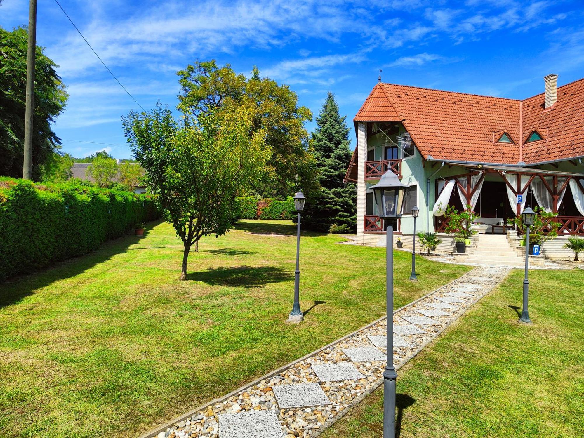 Апартаменти Balaton Garden Балатондьєрек Екстер'єр фото